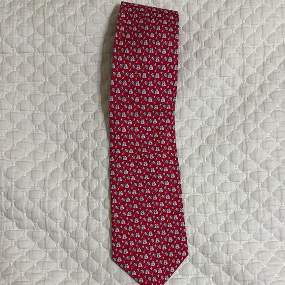 Vineyard Vines Other - Vineyard Vines 100% Silk Men’s Tie - Sand Castle Pattern